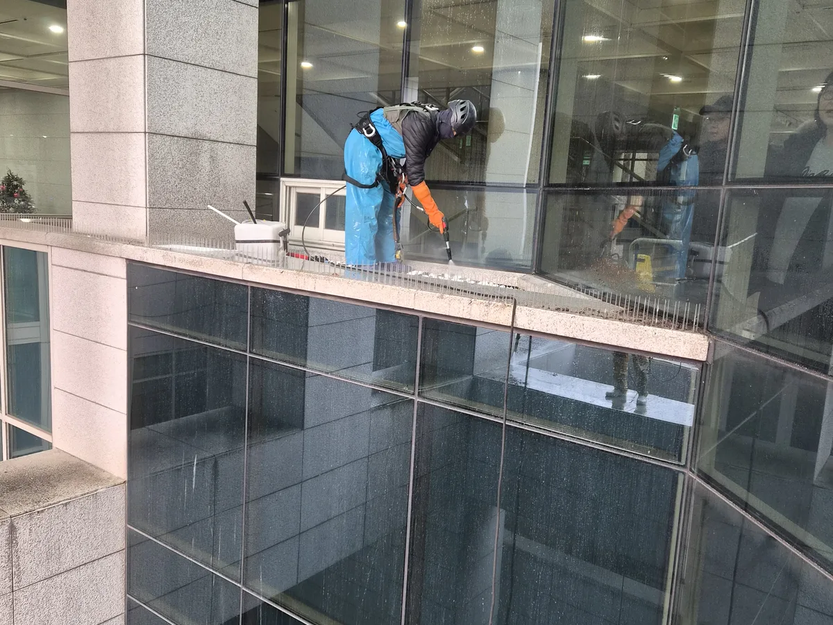 영종구 남북동 건물 복도·대기 동선 야간 위생청소 사례 - 행진크린