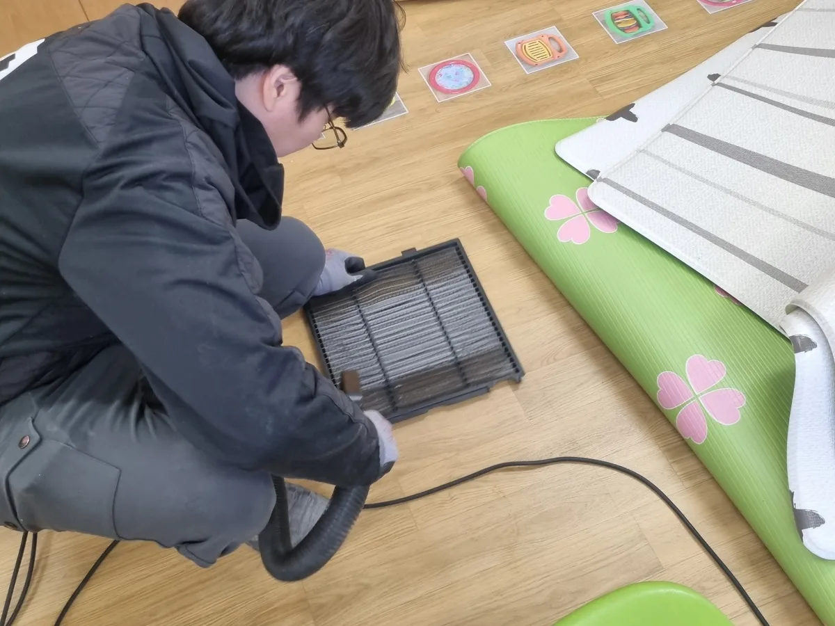 서해구 검암동 놀이방 낮잠실 장비 주변 정밀 위생청소 사례 - 행진크린
