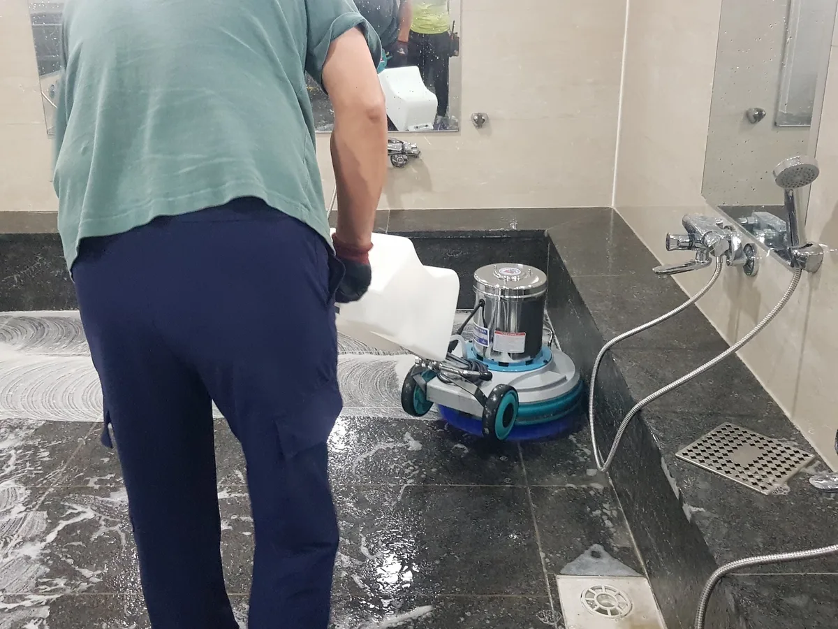 남동구 논현동 찜질방 수전·샤워기 건식 사우나 위생청소 사례 - 행진크린