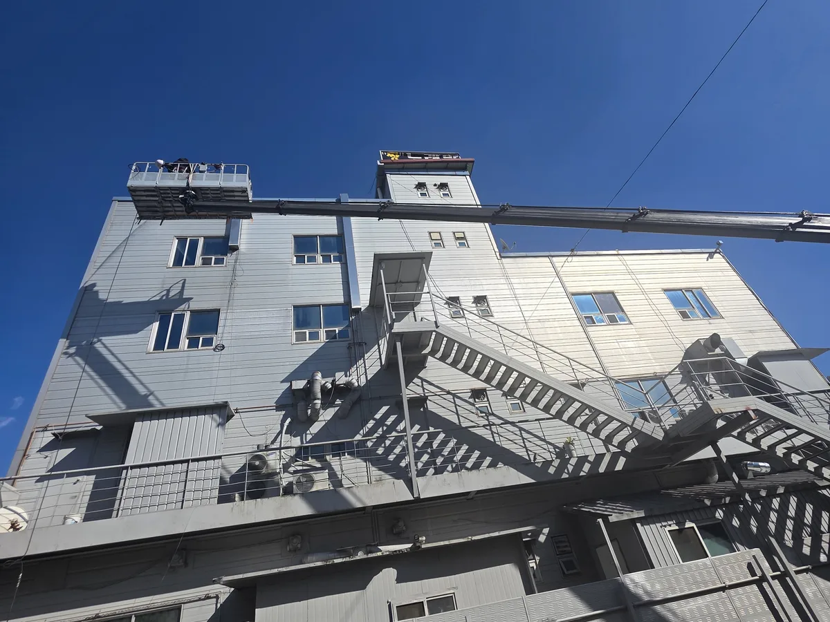 영종구 중산동 건물 화장실 세면대 살균 위생청소 사례 - 행진크린